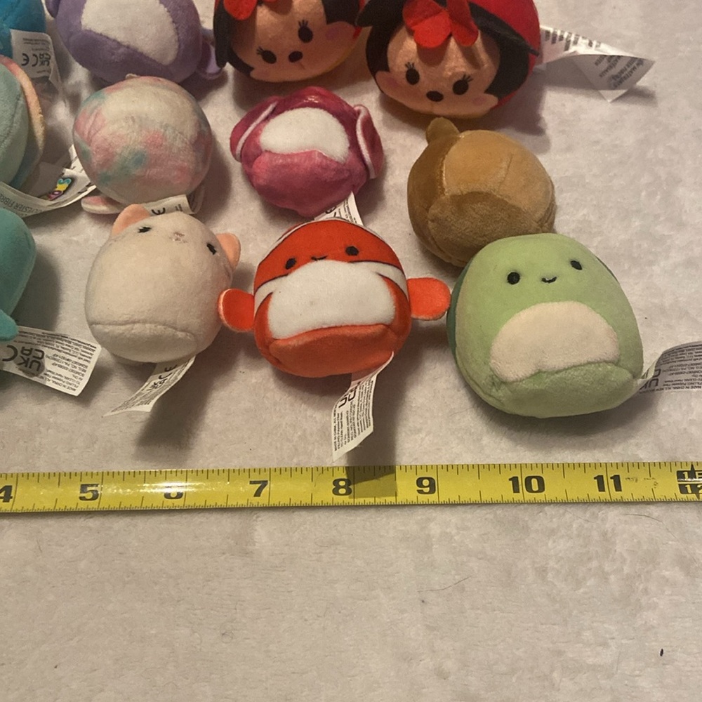 LOT OF 12 SQUISHVILLE SQUISHMALLOWS 1 Mini SQUISHMALLOW & 2 DISNEY TSUM TSUMS - Picture 6 of 10